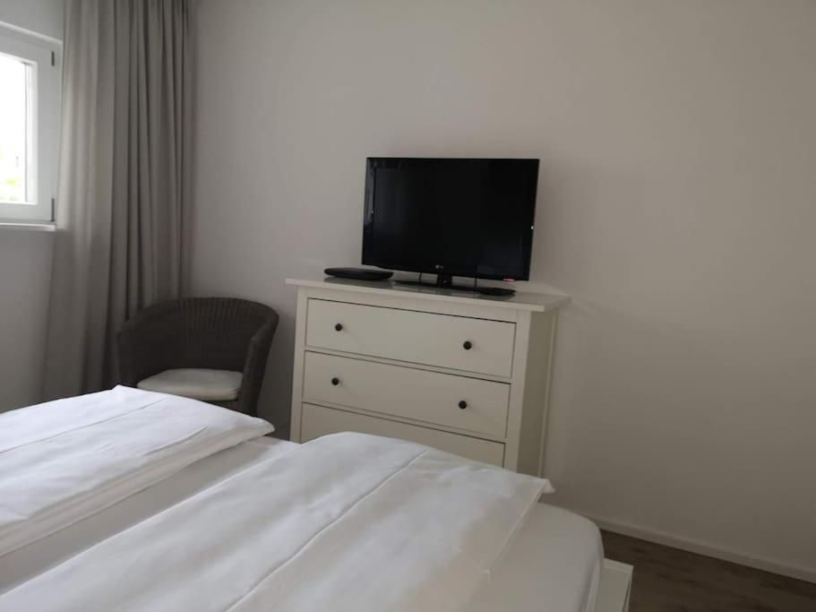 Apartamento Wohnen Am Bach Haiming Exterior foto